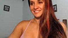 Play Colombian milf masturbatinkle on cam