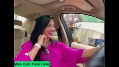 Redare Milf arabă cu dulceață fierbinte, cu fața plăcută și buze pentru care să esperma.