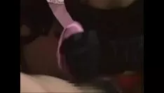再生 ウェブカメラ彼女は彼女をバップして、あなたに彼女のシルクのステップインに中出しさせます