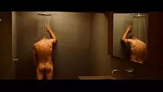 Riproduci Kevin jansgrass prende porno senza assistenza
