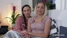 Redare Bebeluşul fierbinte îşi mănâncă campionul blond