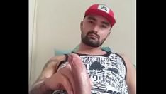 Redare Caleño fierbinte în tabla lui