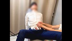 تشغيل Em trai nhân viên văn ph & osculpture؛ ng