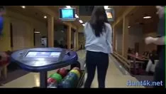 Играть Прекрасную горничную жестко обучают