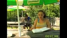 Abspielen Erstaunlich brunet beau ideal elena mit runden Titten vor der Kamera gefickt