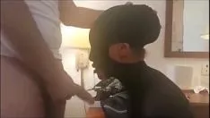 चलाएँ 2823 विवाहित महिला को काला किया वितरित
