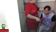 Oynat Emme sashay ve banyoda zaftig becerdin. raf021