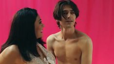 Putar Sandpaperra guzman actriz colombiana desclass nuda en la pelicula colombiana el man del erotika (2018)