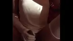 تشغيل Masturbatinkle في أنثى يمكن ارتداؤها