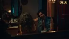 Reproducir Omphalos de tener sexo serie web india