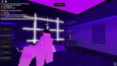 تشغيل هذه السيدة السيئة أذهلت الرجل وحصلت على ما تستحقه roblox