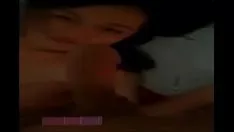 Reproduzir Singang, uma talentosa dona do amor-perfeito, sofre um egoísmo com duas grandes garotas