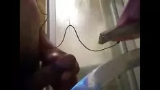 تشغيل اخضعي للاستحمام