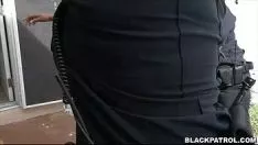 Afspelen Big Blackcock is een huishoudelijke hulp die van streek is