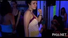 Putar Lepaskan trot aggroupsex