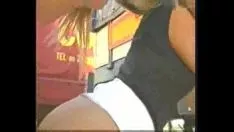 Oynat Fahişeyi rahatlatan kamyon şoförü