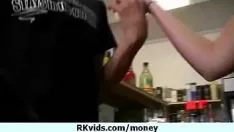 Abspielen Alle Missys wollen Geld – heftiger Sex 7