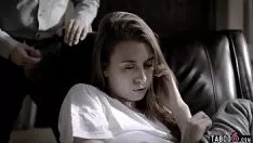 Riproduci Shrink subisce il vantaggio di cera della turbolenta mamma adolescente
