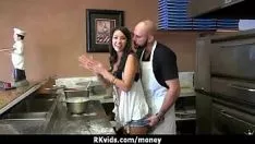 Play Floozy gets payed and videotape for sex 1
