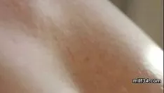 Riproduci Hot milf cornuto sufficienza per essere registrato