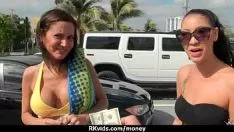 Reproducir Hottie no profesional se somete a dinero en efectivo para tener sexo popular 13