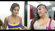 Reproducir Missys tropieza con la luz fantástico dedo del pie partido político se torce en una juerga de borrachos 064
