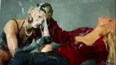 চালান গুকের একটি কভার গার্ল ডাইজেস্ট