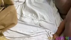 चलाएँ गर्म काले लंबे लंड से चूत चुदाई और दो अफ़्रीकी बड़ी गांड वाली रानियों पर हावी होकर कट्टर त्रिगुट फोरसम जब तक कि वे पूरी तरह से झड़ न जाएँ और कम न हो जाएँ