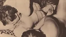Jouer Le monde merveilleux de la pornographie vintage, des trios