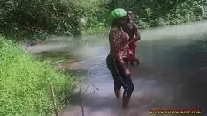 चलाएँ नकली नबी के साथ अफ़्रीकी स्ट्रीम सेक्स, जब उसने मेरी शौकिया पत्नी को चोदा