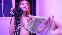 تشغيل يصبح المراهق الساخن سيئًا مع اللسان الهواة وجمل سخيف
