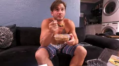 Reproducir La hora de cena en solitario de Nathan Bronson: ¡caliente y cachonda!