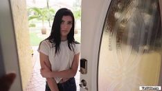 Riproduci Sadie ha bisogno di scaldarsi con l'ignoto